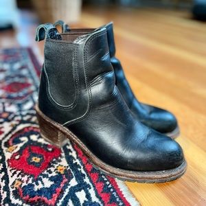 Red Wing Heritage - Style 3473
HARRIET